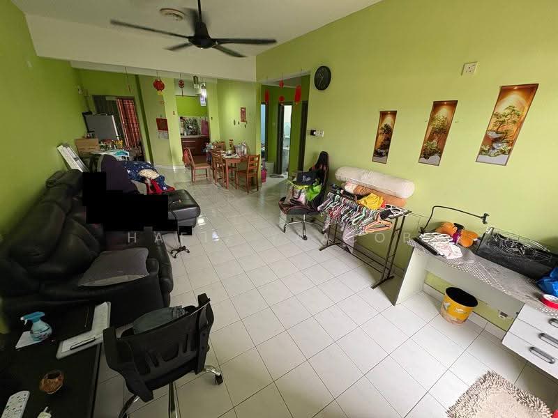 Apartment for Sale at Anggerik Villa 2 Apartment - Hafiz Yaacob - Living Room - PropertyGuru.com.my