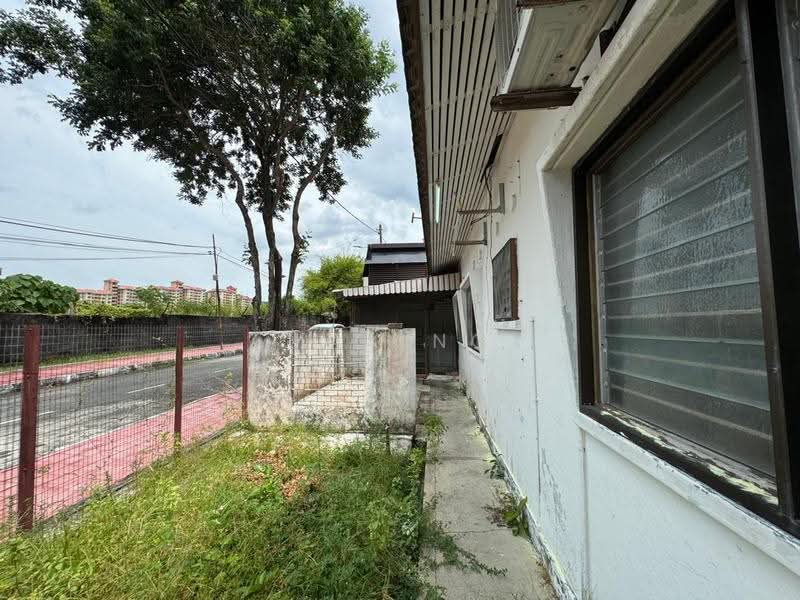 Rumah Teres 1-Tingkat untuk Dijual di Tanjung Bungah (Penang) - Max Ng - Exterior - PropertyGuru.com.my