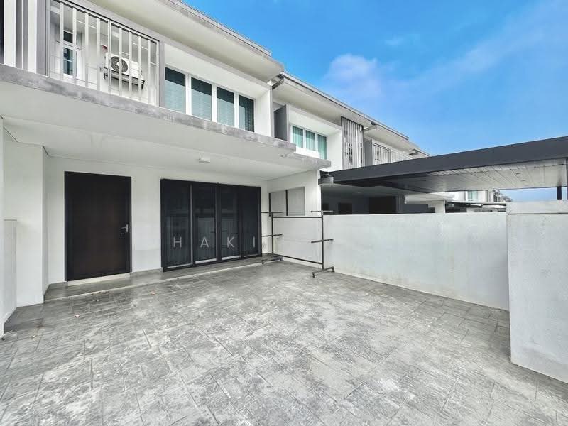 Rumah Teres 2-Tingkat untuk Dijual di Dengkil (Selangor) - Hakim Ali - Exterior - PropertyGuru.com.my
