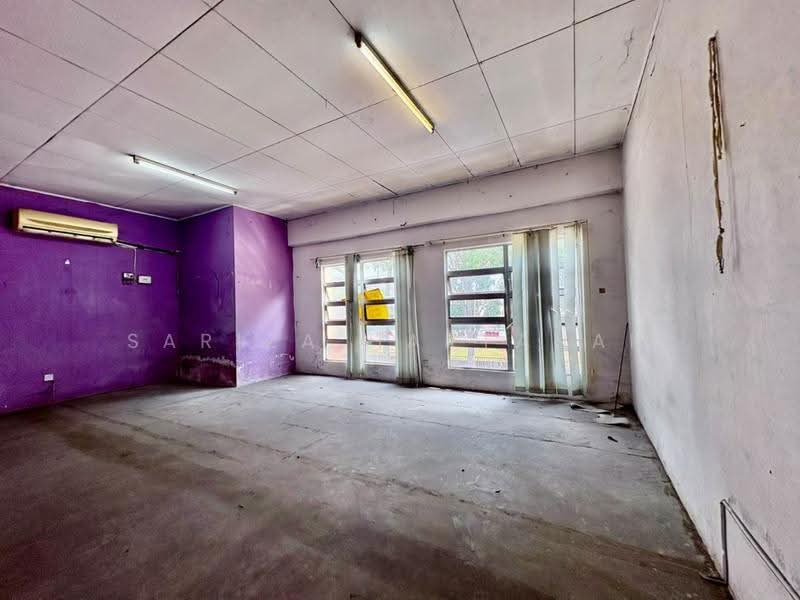 Shop / Office untuk Disewa di Kapar (Selangor) - Sariza Hartanah - Interior - PropertyGuru.com.my