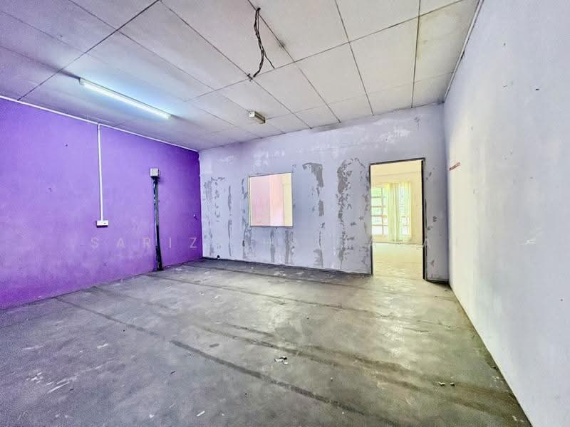Shop / Office untuk Disewa di Kapar (Selangor) - Sariza Hartanah - Interior - PropertyGuru.com.my