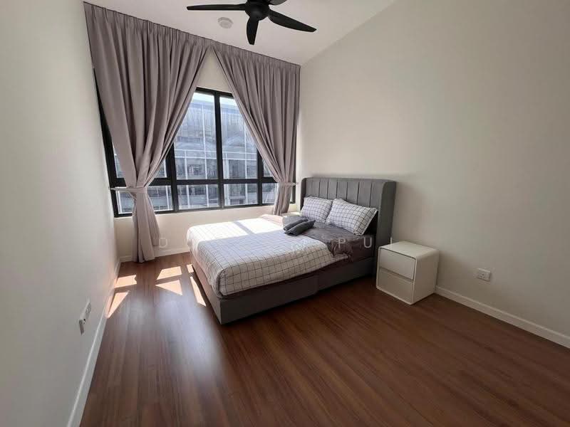 Kediaman Servis untuk Dijual di Millerz Square Serviced Residence - Dorene Pui - Bedroom - PropertyGuru.com.my
