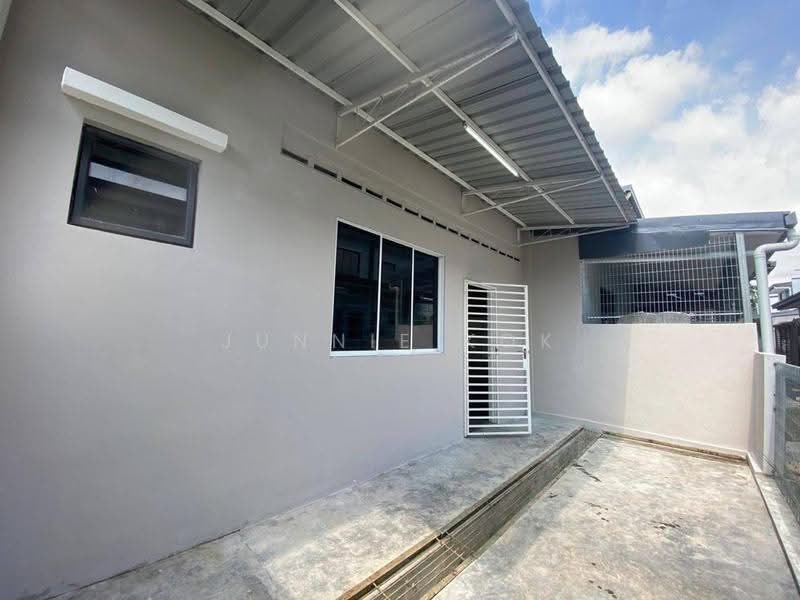 Rumah Teres 2-Tingkat untuk Dijual di Kota Kinabalu (Sabah) - Junnie Kok - Exterior - PropertyGuru.com.my