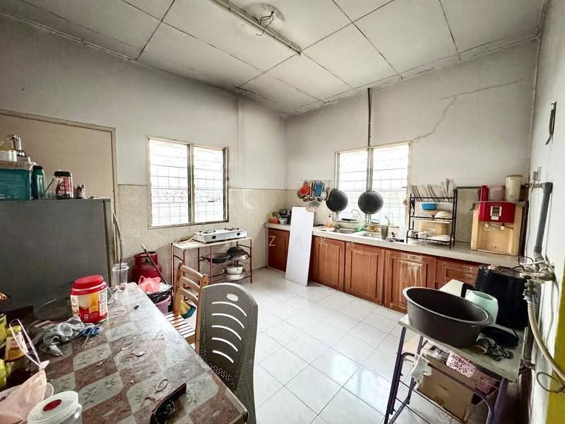 Bungalow House untuk Dijual di Bandar Putra Permai (Seri Kembangan) - Akmal Zakaria - PropertyGuru.com.my