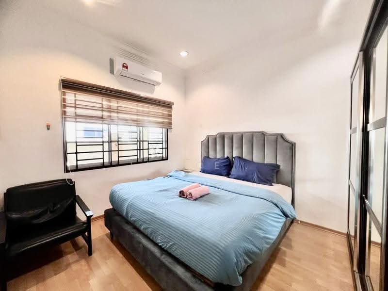 Rumah Berkembar untuk Dijual di Taman Abad (Johor Bahru) - Janice . - PropertyGuru.com.my