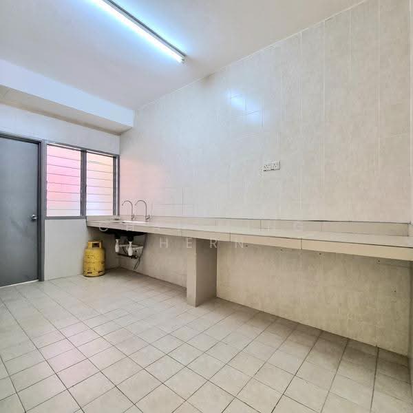 Terraced House for Rent in Sungai Long (Bandar Sungai Long) - Chai Ming Hern - Kitchen - PropertyGuru.com.my