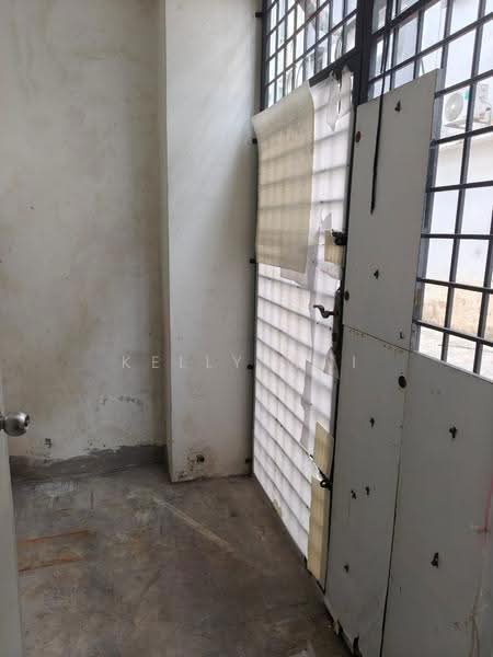 Retail Space for Sale in Taman Ungku Tun Aminah (Skudai) - Kelly Wai - Interior - PropertyGuru.com.my