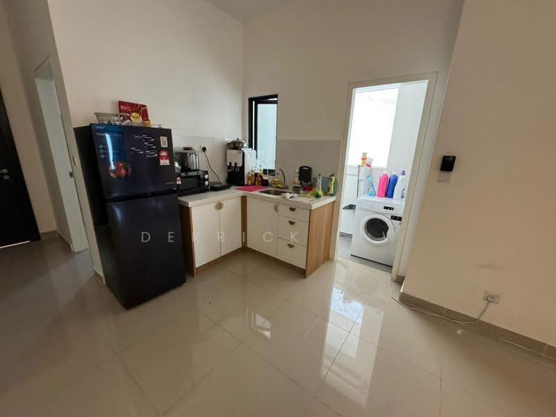Kediaman Servis untuk Disewa di MKH Boulevard II - Derrick Lew - Kitchen - PropertyGuru.com.my