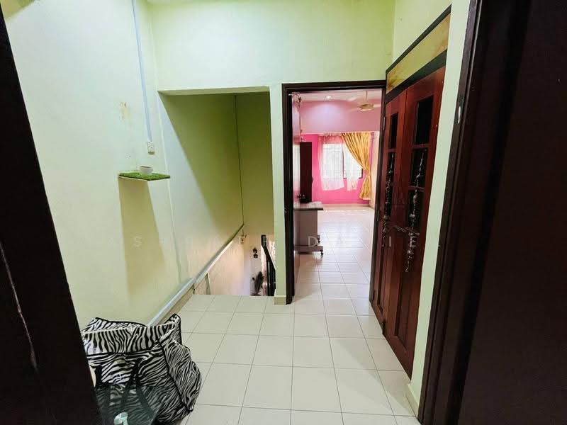 2-storey Terraced House for Sale in Batu Caves (Selangor) - Ashraff Daniel - Corridor - PropertyGuru.com.my