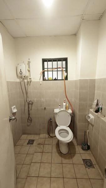 Condominium for Sale at Changkat View - Ben Mok - Bathroom - PropertyGuru.com.my