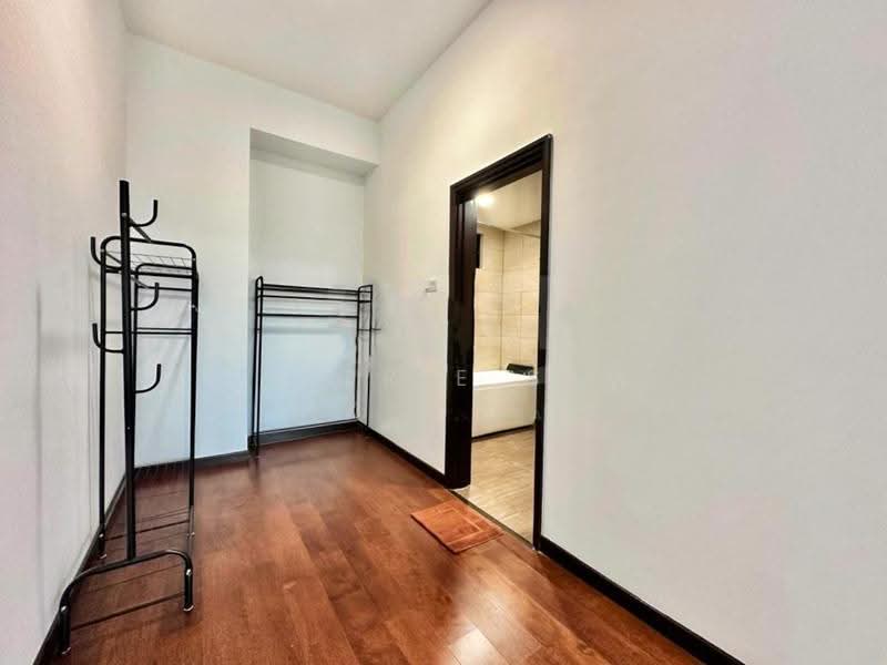 Service Residence for Rent at Molek Regency - Valerie Saw - Corridor - PropertyGuru.com.my