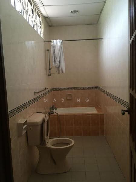 Bungalow House untuk Dijual di Tanjung Bungah (Penang) - Max Ng - Bathroom - PropertyGuru.com.my