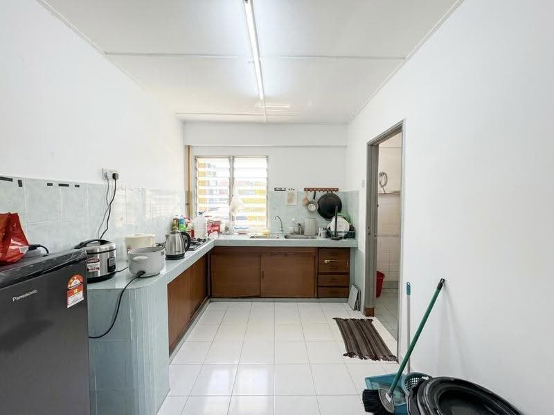 Apartment for Sale at Pangsapuri Putra Harmoni - Hakim Ali - Kitchen - PropertyGuru.com.my