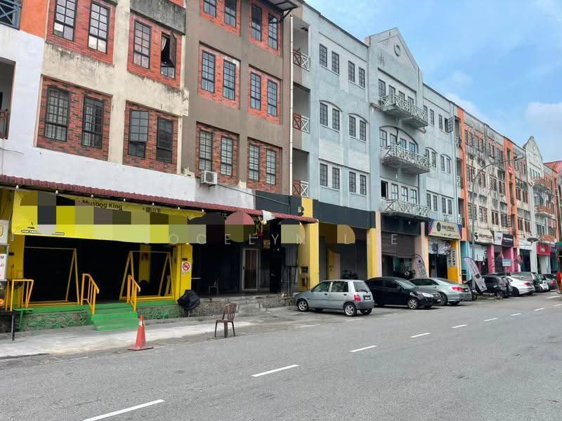 Shop for Sale in Bandar Indahpura (Kulai) - Jocelyn Lee - Exterior - PropertyGuru.com.my