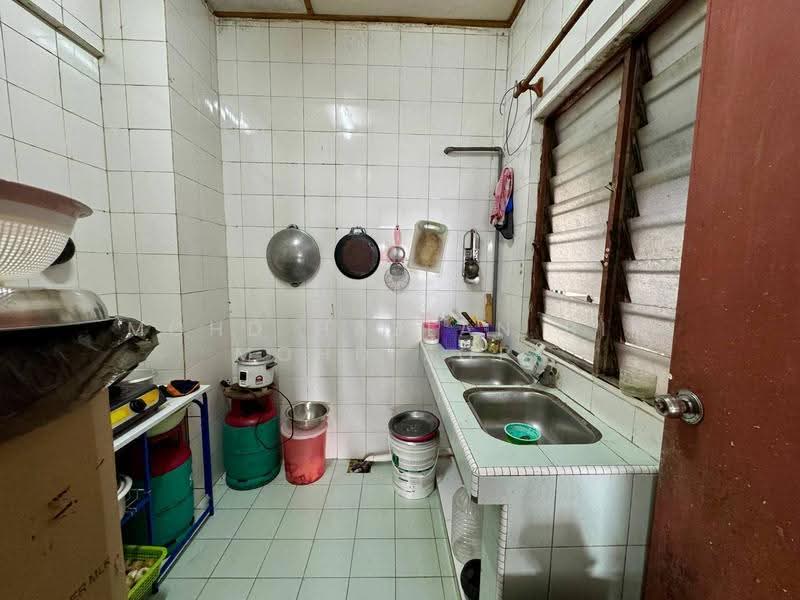 Pangsapuri untuk Dijual di Taman Bunga Negara - Mohd Hazlan bin Mohd Sopi - Kitchen - PropertyGuru.com.my