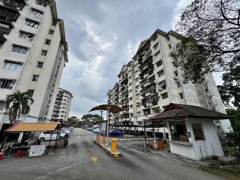 Pangsapuri untuk Dijual di Taman Bunga Negara - Mohd Hazlan bin Mohd Sopi - Exterior - PropertyGuru.com.my