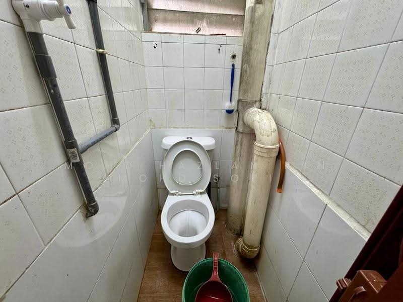 Pangsapuri untuk Dijual di Taman Bunga Negara - Mohd Hazlan bin Mohd Sopi - Bathroom - PropertyGuru.com.my