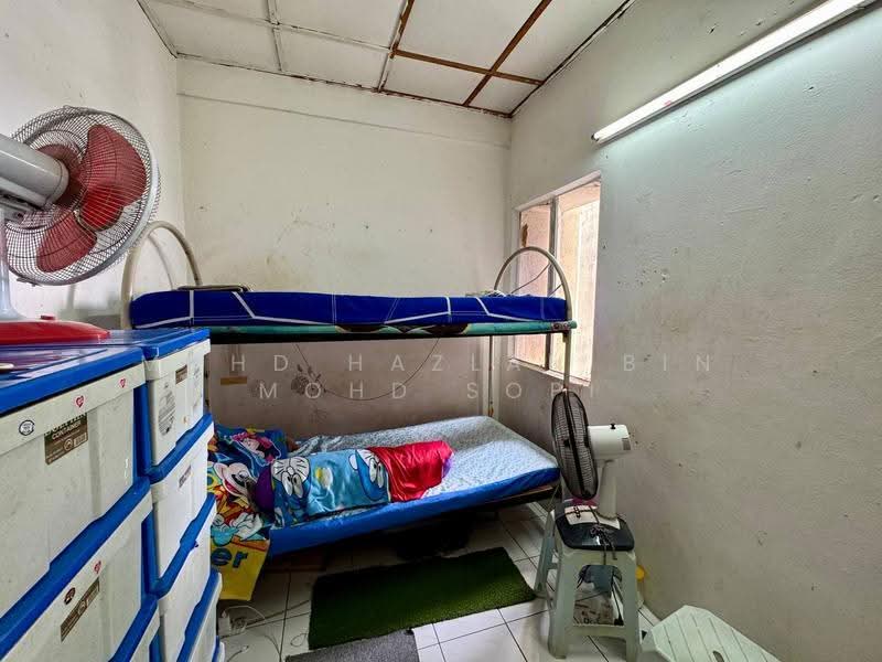 Pangsapuri untuk Dijual di Taman Bunga Negara - Mohd Hazlan bin Mohd Sopi - Bedroom - PropertyGuru.com.my