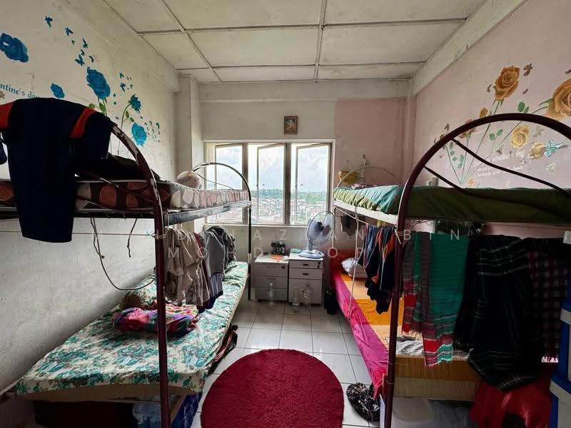 Pangsapuri untuk Dijual di Taman Bunga Negara - Mohd Hazlan bin Mohd Sopi - Bedroom - PropertyGuru.com.my