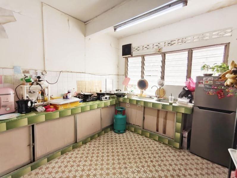 Rumah Teres 1-Tingkat untuk Dijual di Seksyen 51a (Petaling Jaya) - Mohd Aizat Saiful Bahri - Kitchen - PropertyGuru.com.my