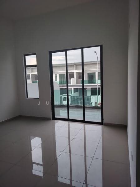 2-storey Terraced House for Rent in Taman Bestari Indah (Ulu Tiram) - June Teo - Interior - PropertyGuru.com.my