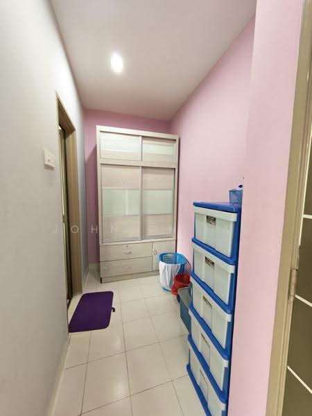 Townhouse for Sale in Johor Bahru (Johor) - Johnson Tan - Corridor - PropertyGuru.com.my
