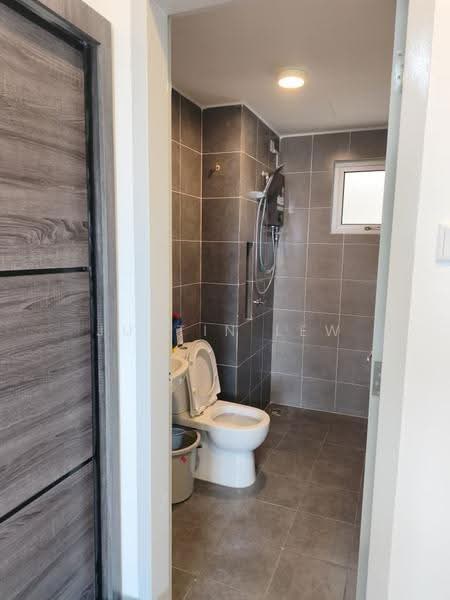 Pangsapuri untuk Disewa di Alpinia Residences - Justin Lew - Bathroom - PropertyGuru.com.my