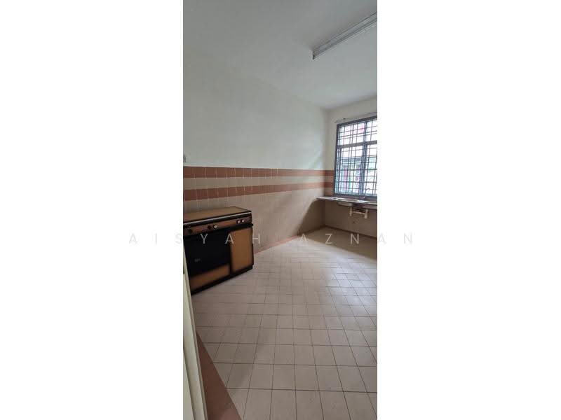 Bungalow House untuk Dijual di Shah Alam (Selangor) - Aisyah Aznan - Kitchen - PropertyGuru.com.my