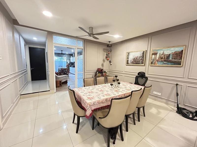 Bungalow House for Sale in USJ Heights (Subang Jaya) - Lai YK - Dining Room - PropertyGuru.com.my
