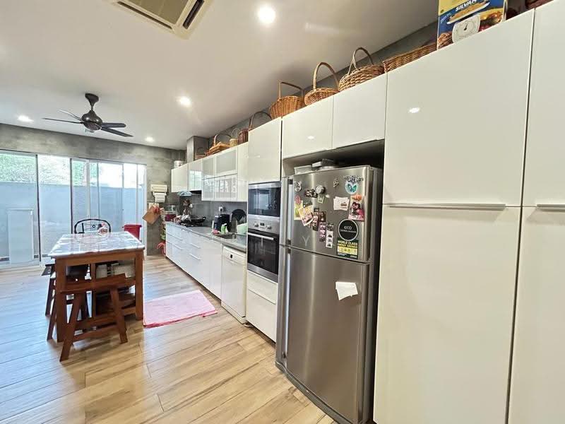 Bungalow House for Sale in USJ Heights (Subang Jaya) - Lai YK - Kitchen - PropertyGuru.com.my