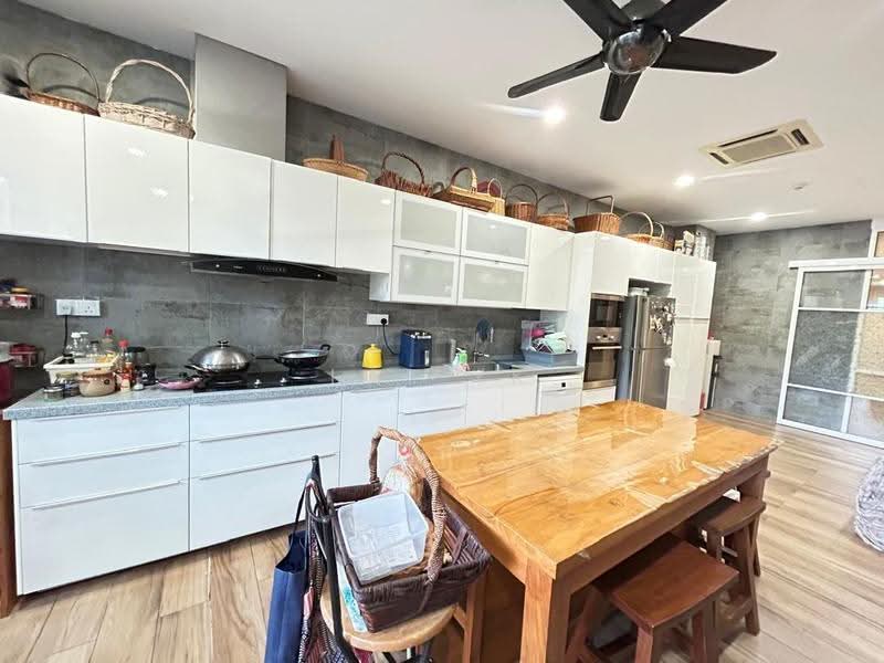 Bungalow House for Sale in USJ Heights (Subang Jaya) - Lai YK - Kitchen - PropertyGuru.com.my