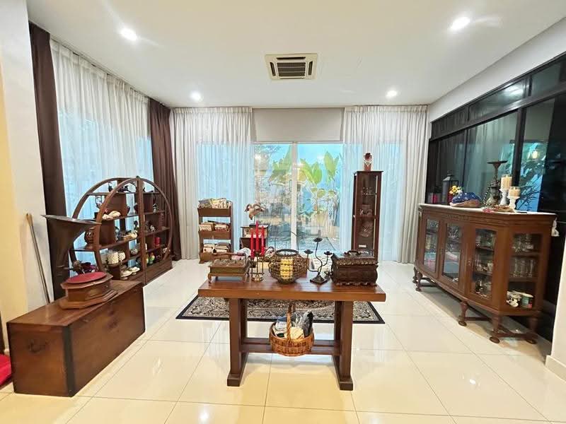 Bungalow House for Sale in USJ Heights (Subang Jaya) - Lai YK - Living Room - PropertyGuru.com.my