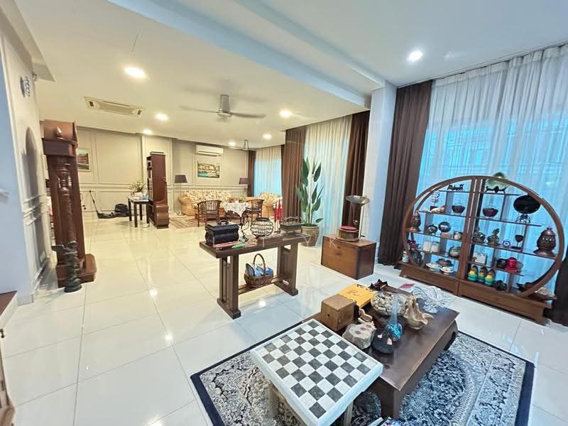 Bungalow House for Sale in USJ Heights (Subang Jaya) - Lai YK - Living Room - PropertyGuru.com.my