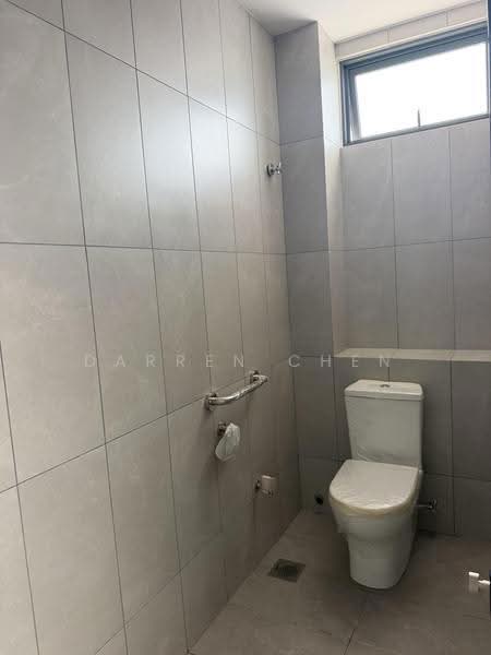 Shop / Office untuk Disewa di Bandar Rimbayu (Telok Panglima Garang) - Darren Chen - Bathroom - PropertyGuru.com.my
