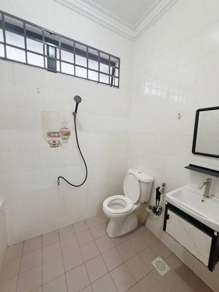 2-storey Terraced House for Sale in Taman Skudai Baru (Skudai) - Finn Aw - Bathroom - PropertyGuru.com.my