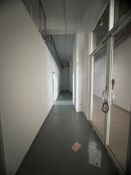 Retail Office for Rent in Petaling Jaya (Selangor) - Shawn Kuan - Corridor - PropertyGuru.com.my
