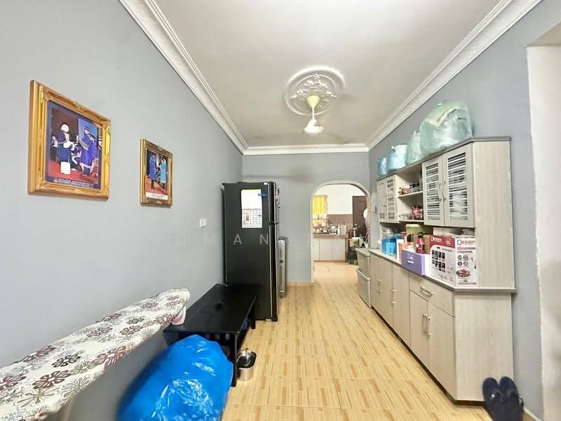 Rumah Teres untuk Dijual di Taman Rakan (Kajang) - Luqman Ramli - Kitchen - PropertyGuru.com.my