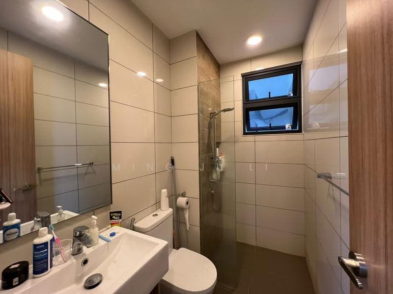 Kediaman Servis untuk Disewa di Avara - Ming Ju Li - Bathroom - PropertyGuru.com.my