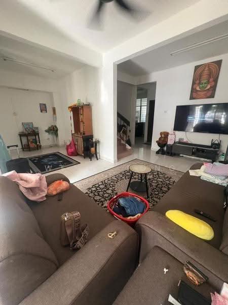 Rumah Teres 2-Tingkat untuk Dijual di Taman Bukit Kempas (Tampoi) - Wendy Fong - Living Room - PropertyGuru.com.my
