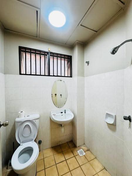 2-storey Terraced House for Sale in Seksyen 5 (Kota Damansara) - Muhd Khairulnawawi Kamaruddin - Bathroom - PropertyGuru.com.my