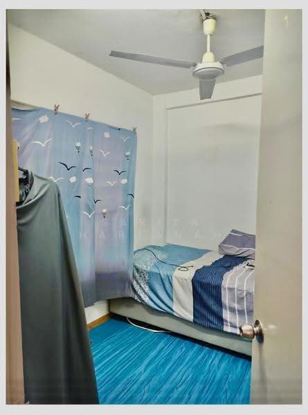 Rumah Flat untuk Dijual di Flat PKNS Section 7 - Sariza Hartanah - Bedroom - PropertyGuru.com.my