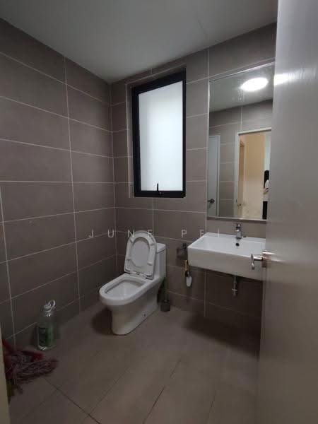 Service Residence for Sale at D'sara Sentral - June Pei - Bathroom - PropertyGuru.com.my