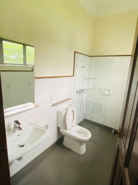 Bungalow House for Rent in Leisure Farm (Gelang Patah) - Valerie Saw - Bathroom - PropertyGuru.com.my