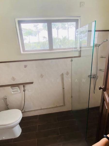 Bungalow House for Rent in Leisure Farm (Gelang Patah) - Valerie Saw - Bathroom - PropertyGuru.com.my