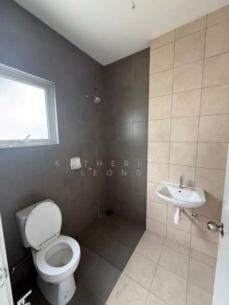 2-storey Terraced House for Rent in Rawang (Selangor) - Katherine Leong - Bathroom - PropertyGuru.com.my