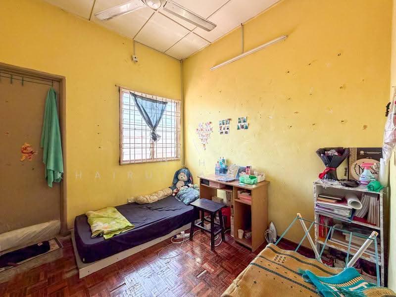 Rumah Teres 2-Tingkat untuk Dijual di Bandar Putra Permai (Seri Kembangan) - Muhd Khairulnawawi Kamaruddin - Bedroom - PropertyGuru.com.my