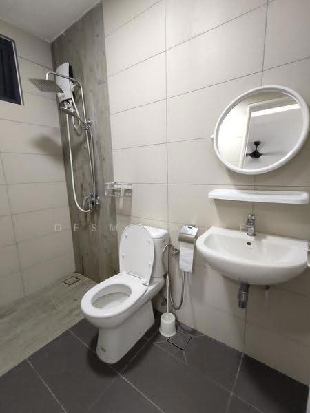 Kediaman Servis untuk Disewa di Arte S - Desmond Lee - Bathroom - PropertyGuru.com.my