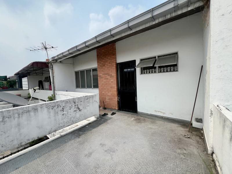 2-storey Terraced House for Sale in SS2 (Petaling Jaya) - Lester Lee - Exterior - PropertyGuru.com.my