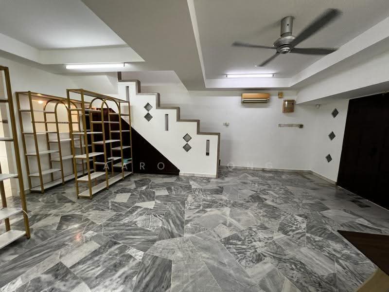 2-storey Terraced House for Sale in Taman Equine (Seri Kembangan) - Aaron Yong - Living Room - PropertyGuru.com.my