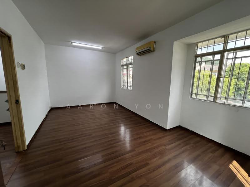 2-storey Terraced House for Sale in Taman Equine (Seri Kembangan) - Aaron Yong - Interior - PropertyGuru.com.my